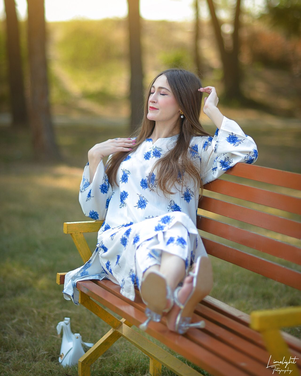 White & Blue Garden 2Pc