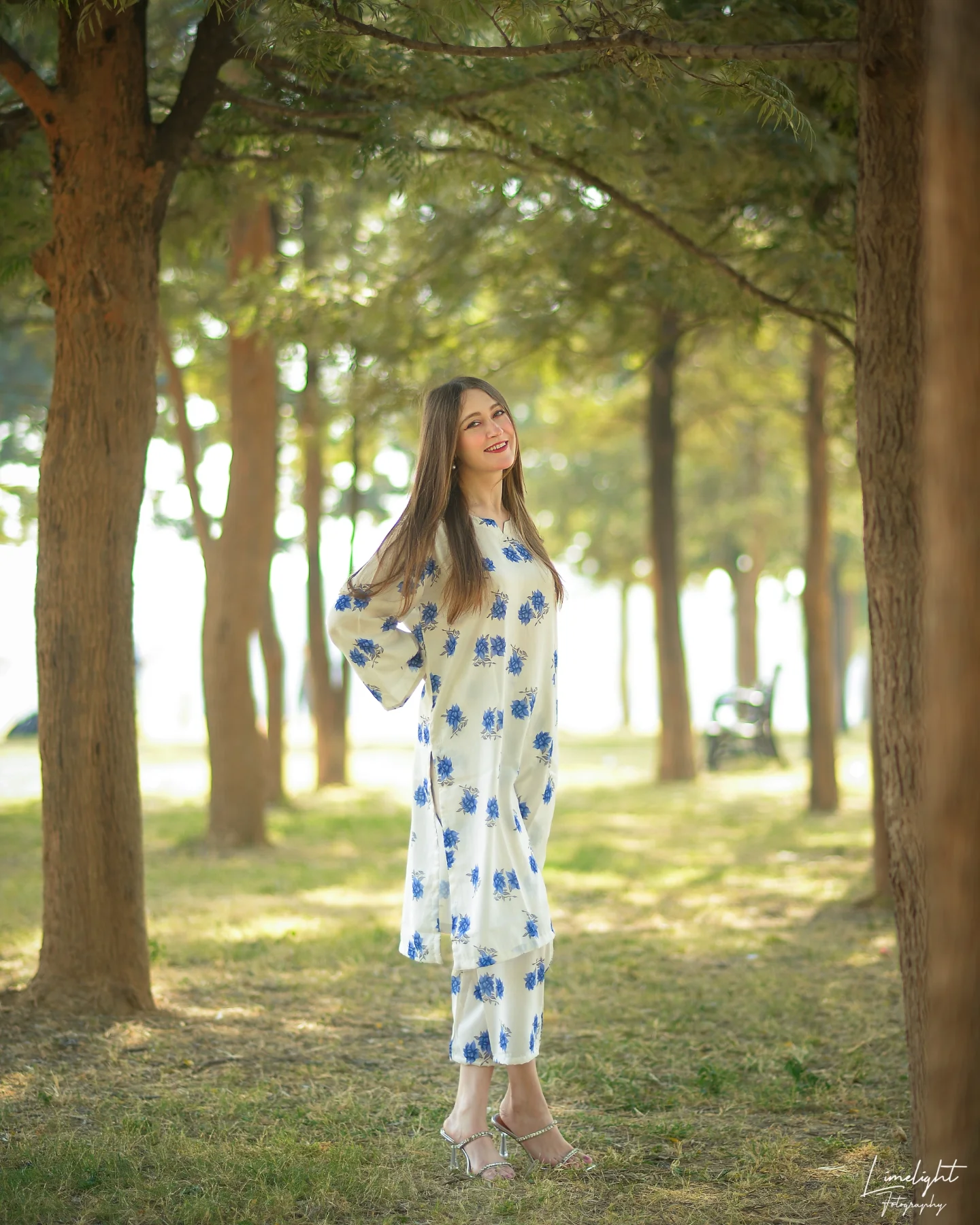 White & Blue Garden 2Pc