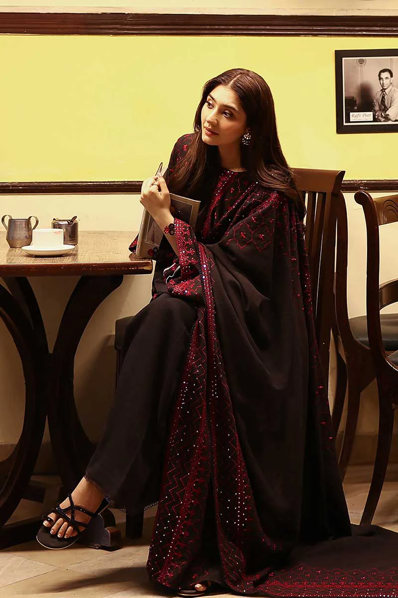 GARNET GRACE-3PC DHANAK EMBROIDERED SUIT