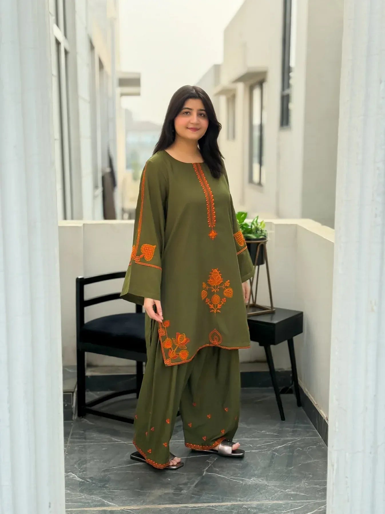 UMZAY LEAF GREEN EMB 2PC