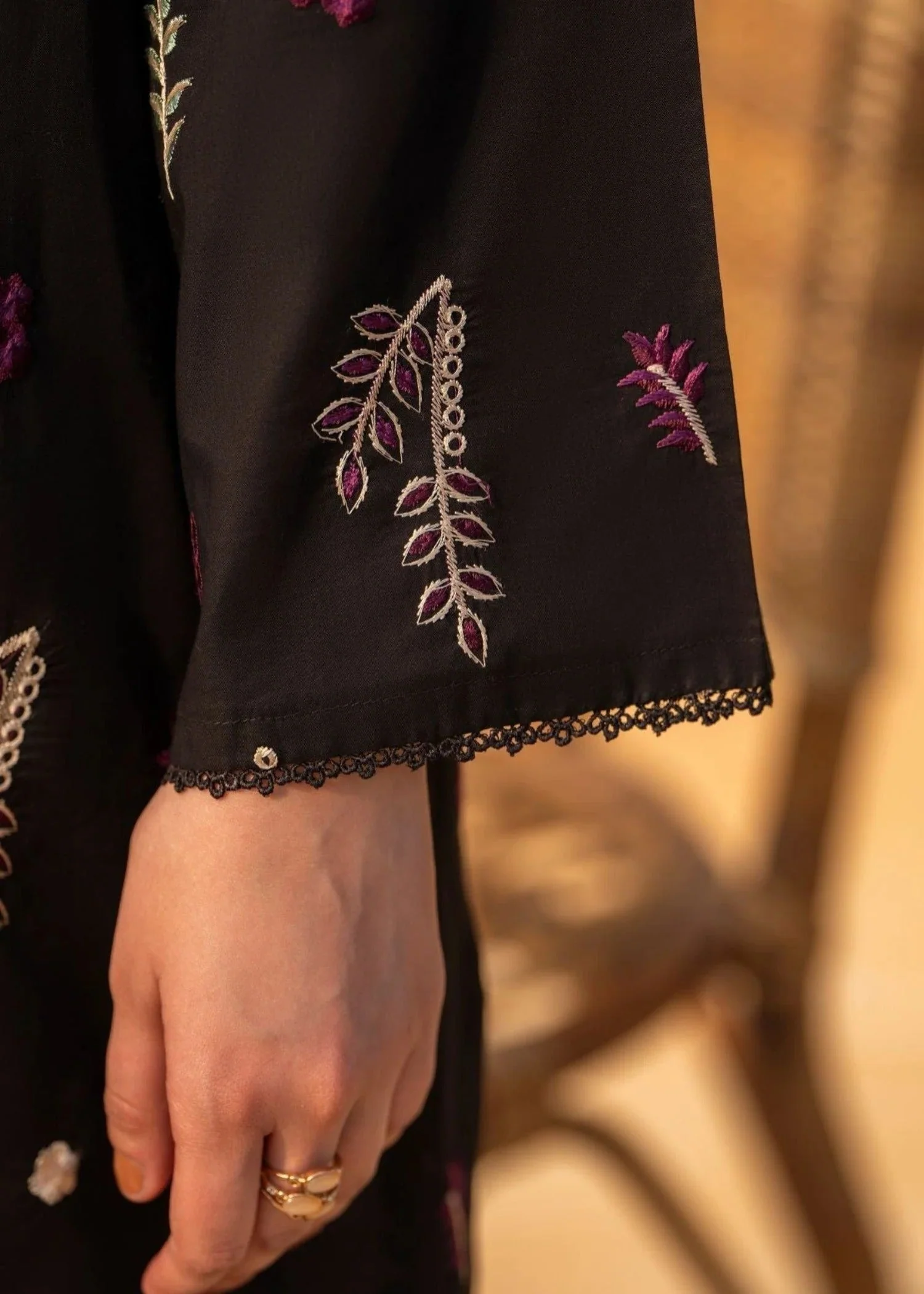 Diana Embroidery 2 piece